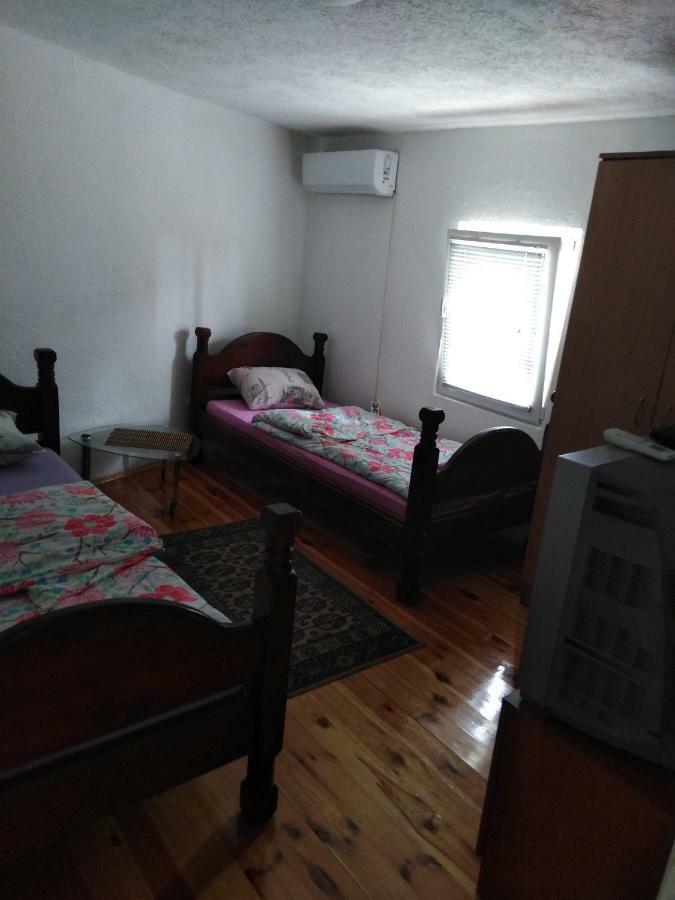 Apartmani Emil Podgorica Exteriér fotografie